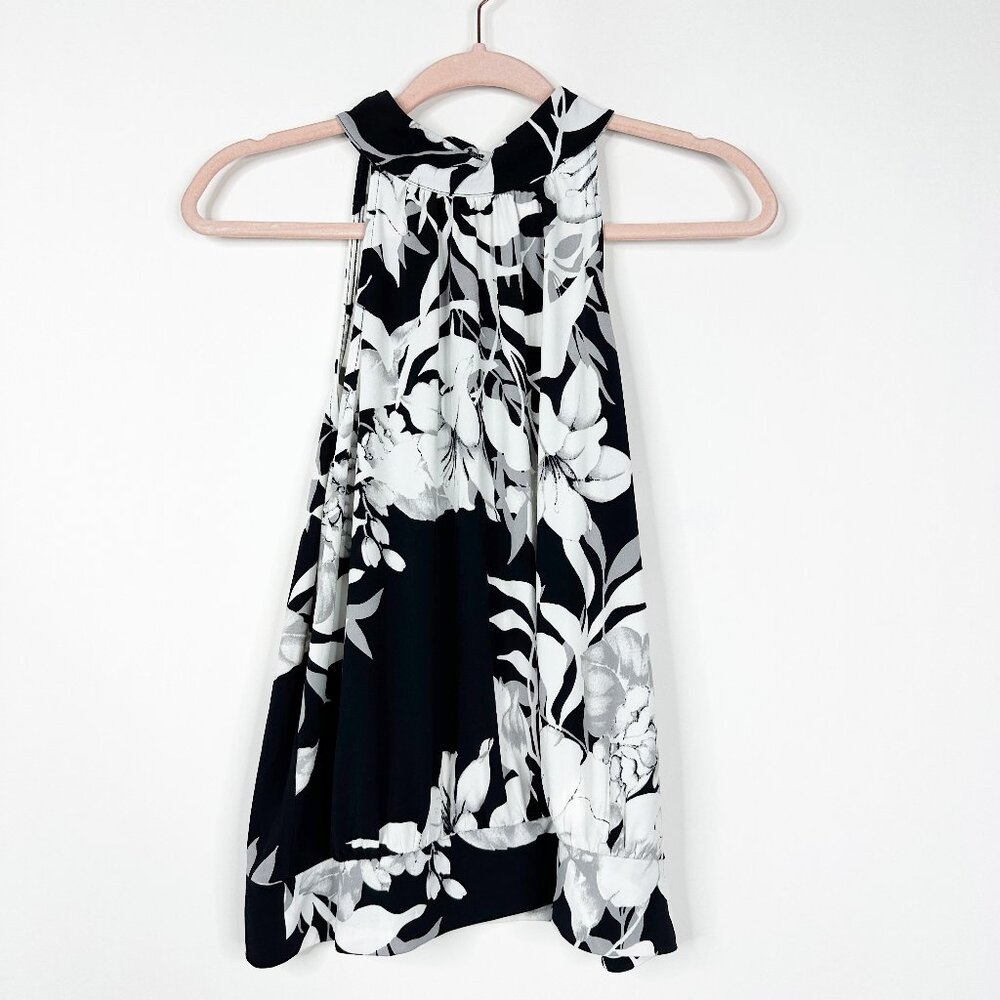 NWT White House Black Market Sleeveless Shirred Halter Top Roma Lily L - Picture 2 of 10